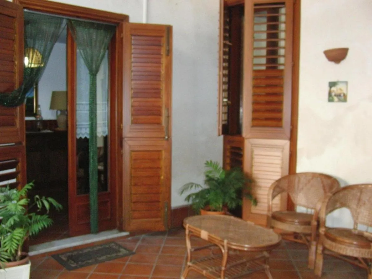 Etna Rooms Villa Rosa Zafferana Etnea Daire